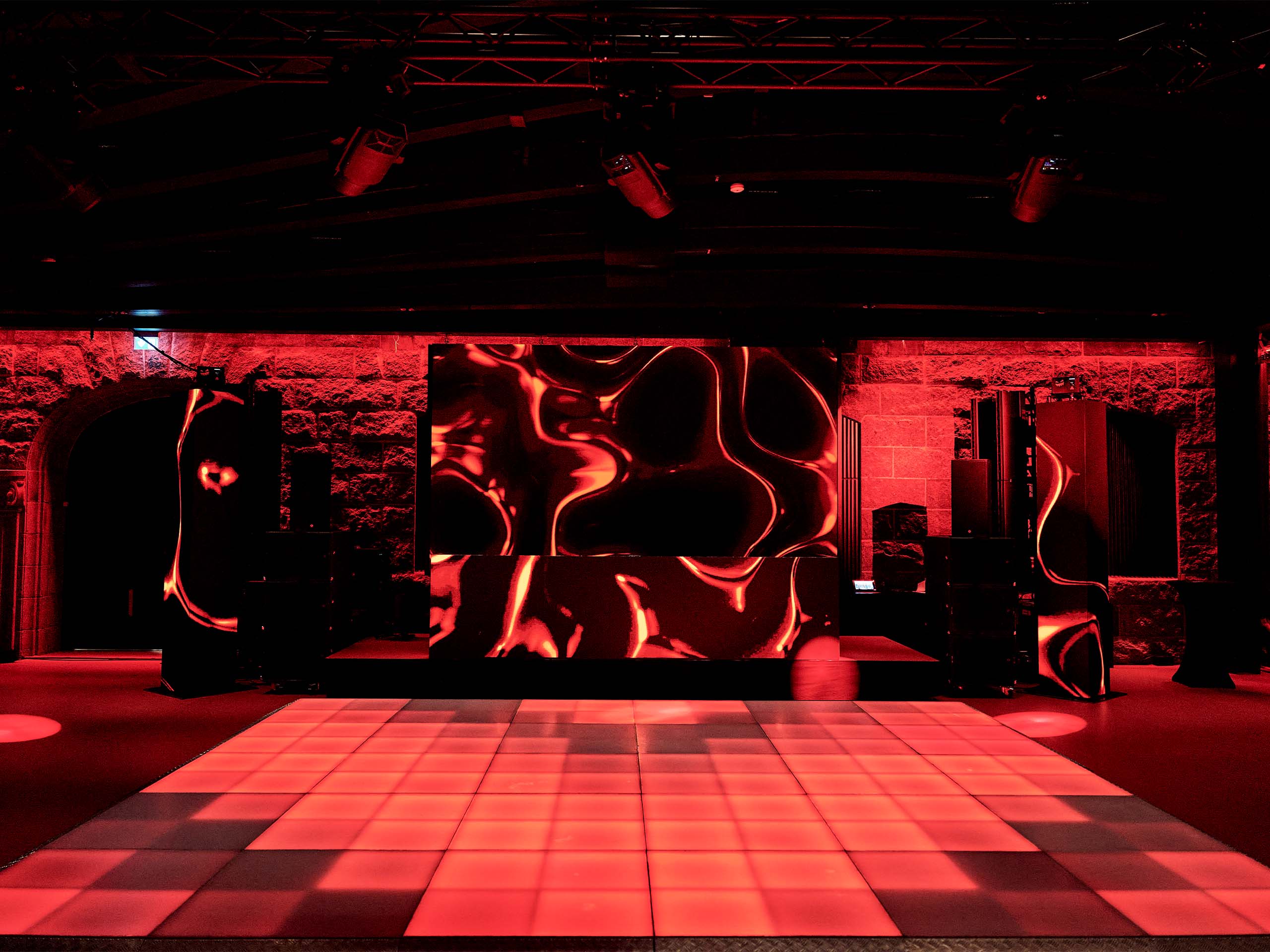 wunderman-thompson-2560x1920_0003_2023_11_17_MonkFish_Villa_108_High